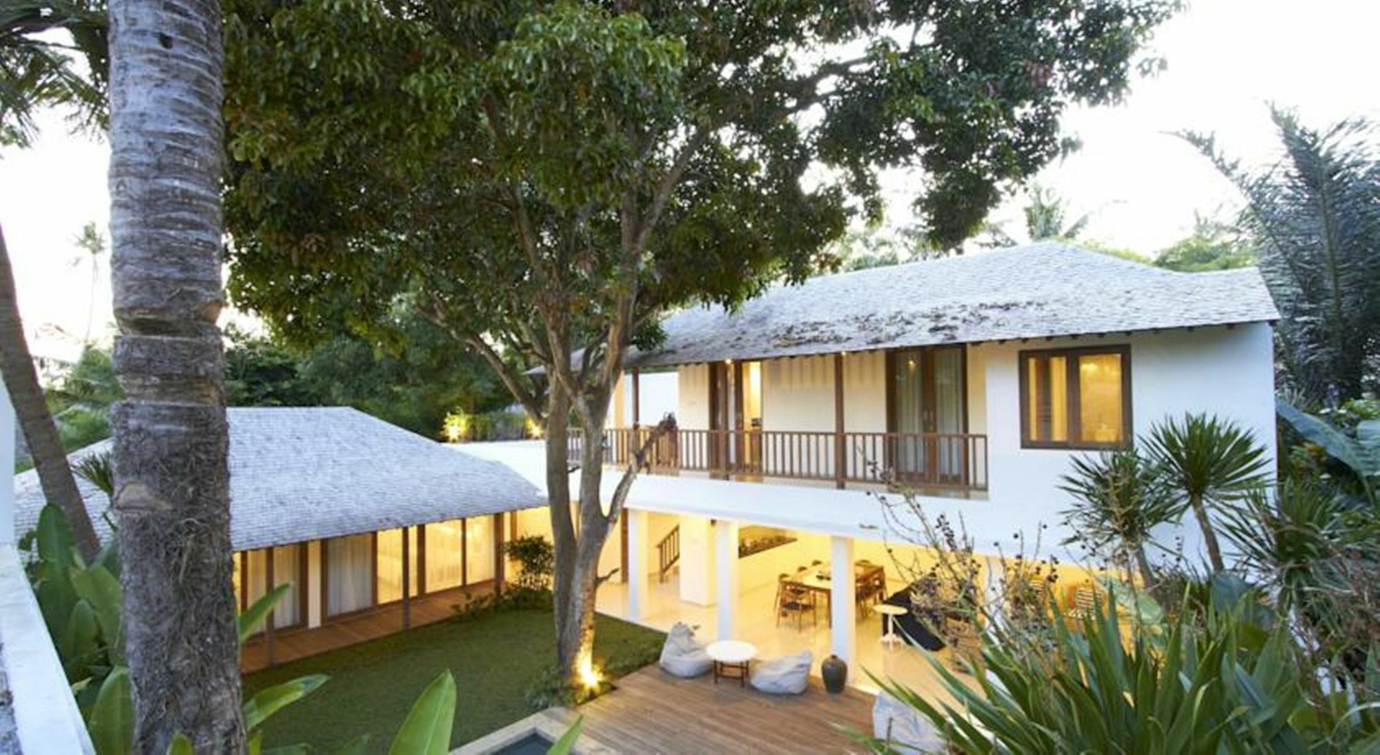 Oyo Flagship 1472 Astana Pengembak Sanur Hotel Exterior photo